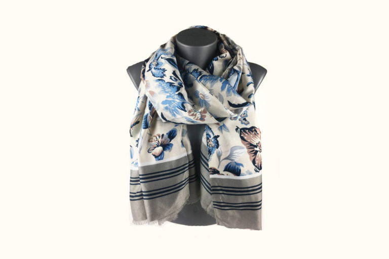 Jak wiązać apaszki i szale