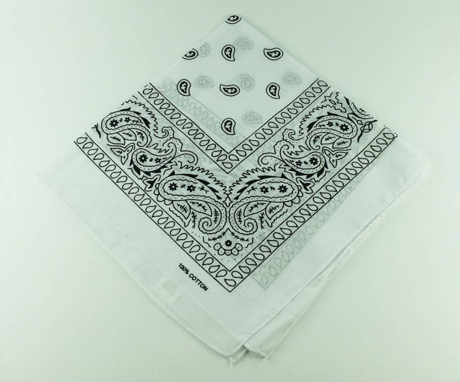 Jak zawiązać bandanę na szyi