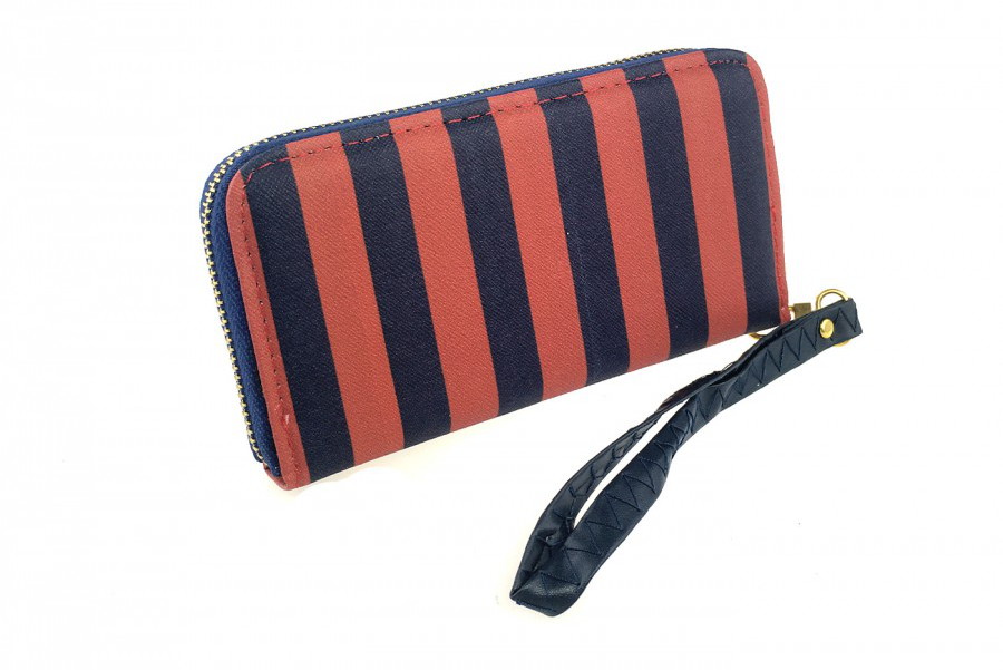 Portfele skrojone na miarę - poznaj ofertę naszej hurtowni