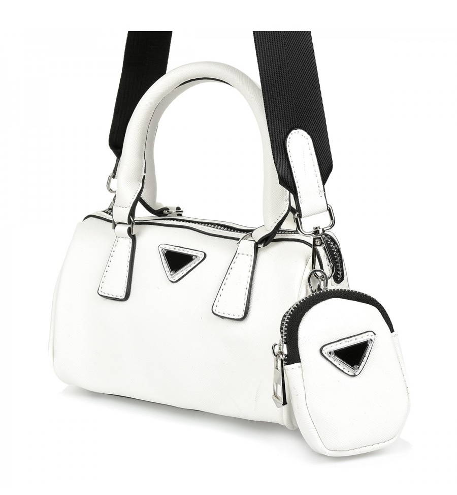 Na którym ramieniu nosi się torebkę