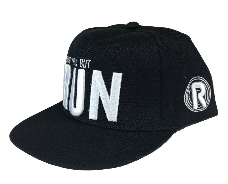 Jak wygiąć czapkę z daszkiem