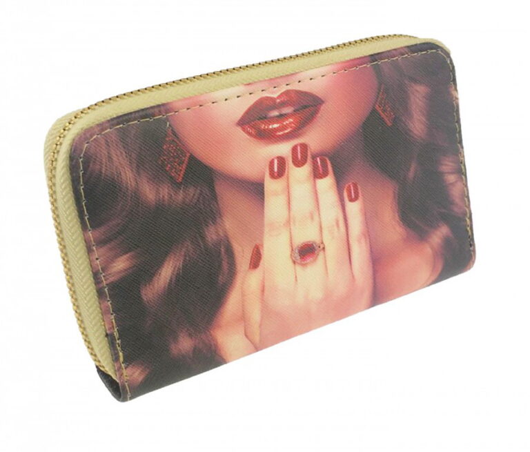 Najmodniejsze portfele męskie 2022