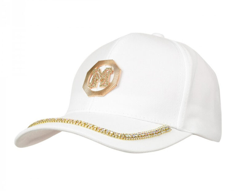 czapki z daszkiem damskie jak nosić