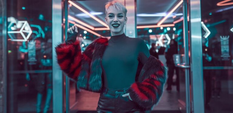 Jak ubrać się do klubu zimą